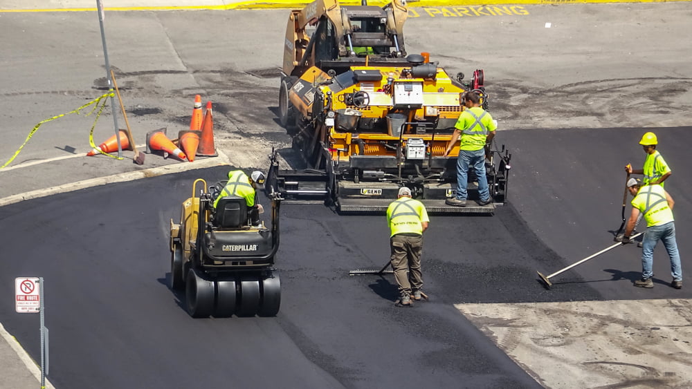 shutterstock_1541311103 asphalt maintenance: Advantage Asphalt Paving & Sealcoating