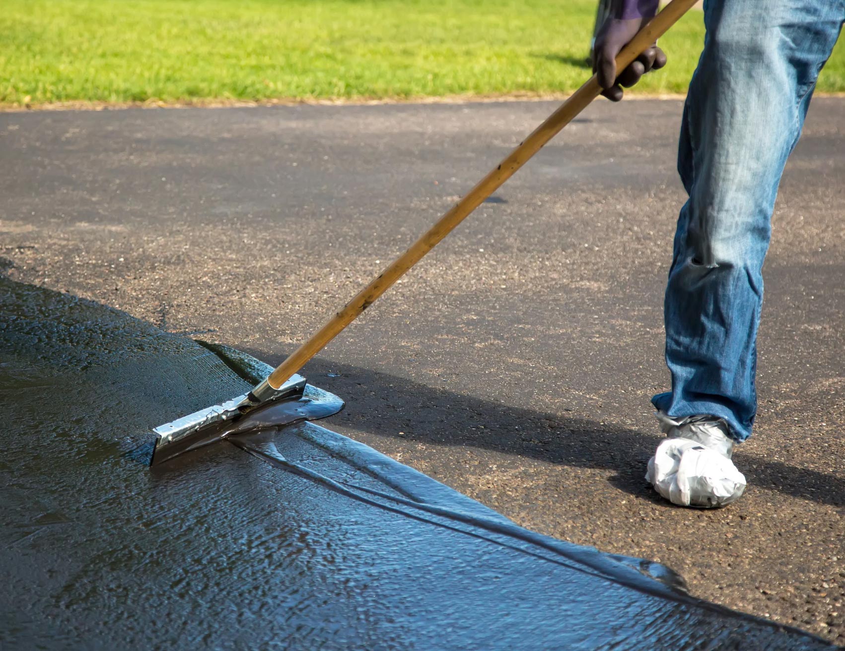 sealcoating-img Maryland Asphalt Paving Company - S&S Paving LLC